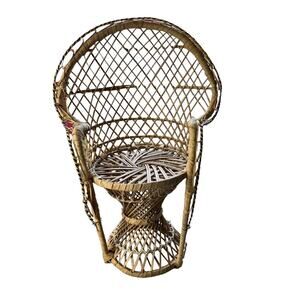 Mini Peacock Chair 15” Height